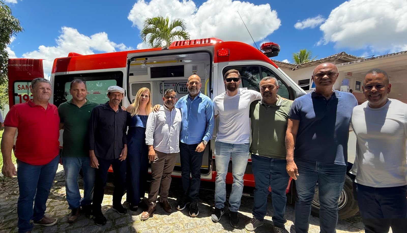 entrega ambulancia samu eunapolis 4